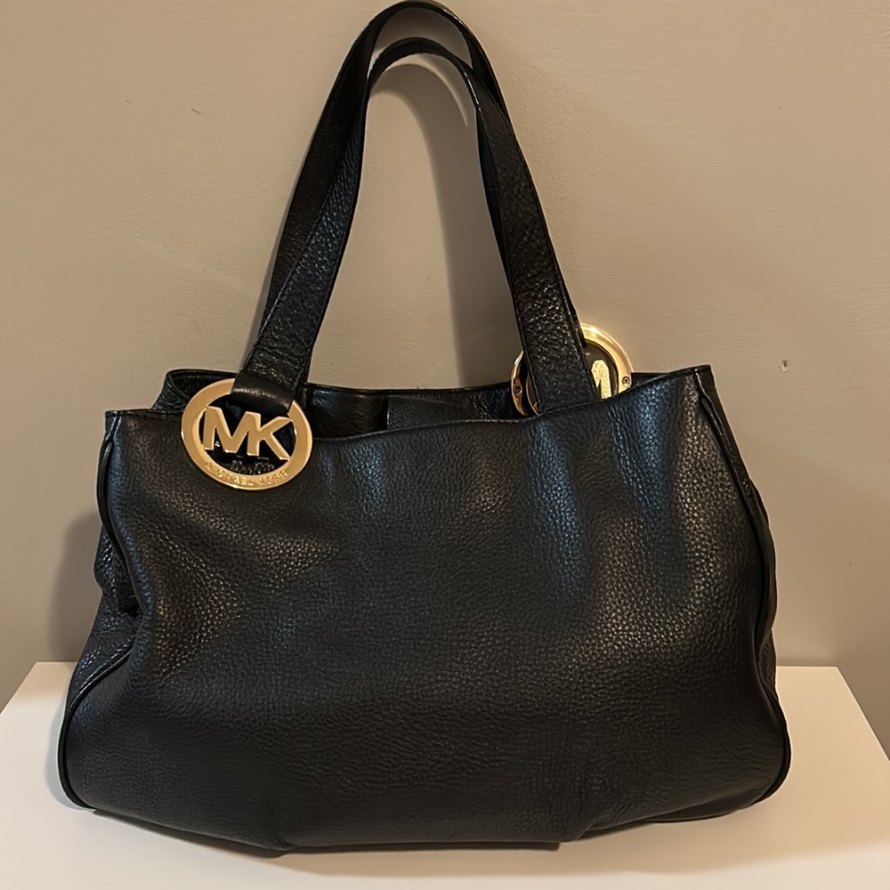 MICHAEL KORS GENUINE LEATHER FULTON HOBO SHOULDER BAG
